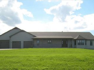 3160 Bailey Rd, Sun Prairie, WI 53590