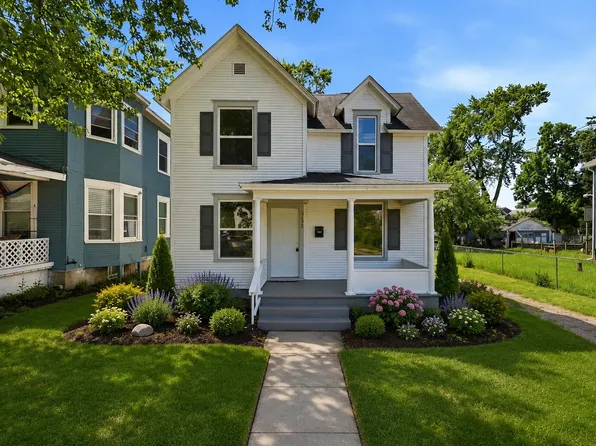 1128 Sigsbee St SE, Grand Rapids, MI 49506
