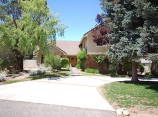 9725 Laurel Rd, Atascadero, CA 93422