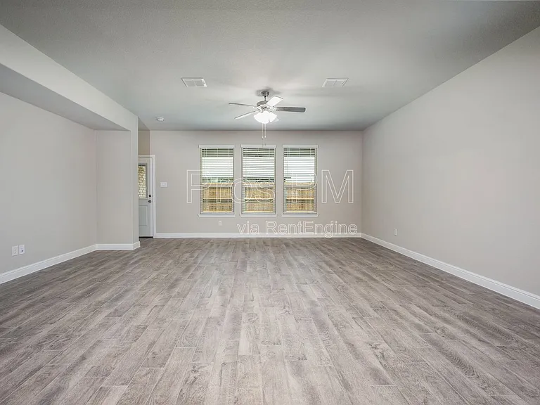 5231 Meadow Ln — Photo 10