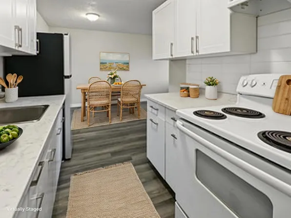 Lancelot Apartments
