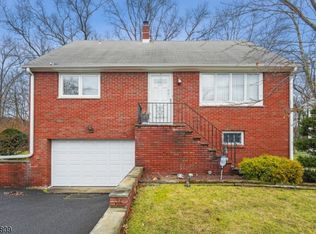 320 Boyle Ave, Totowa, NJ 07512
