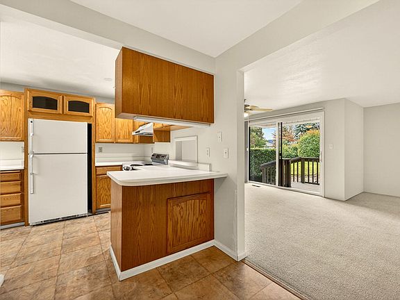 4th image of 206 Mount Echo Dr