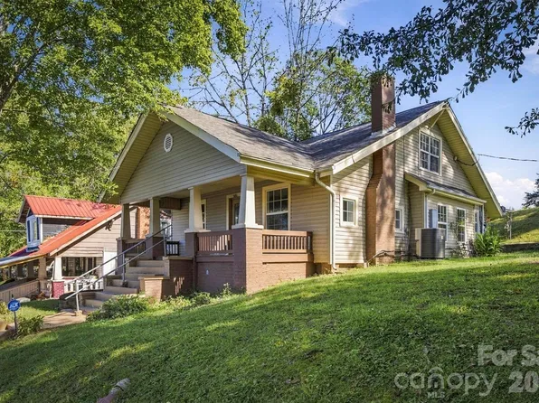 1203 Spainhour St SW, Lenoir, NC 28645