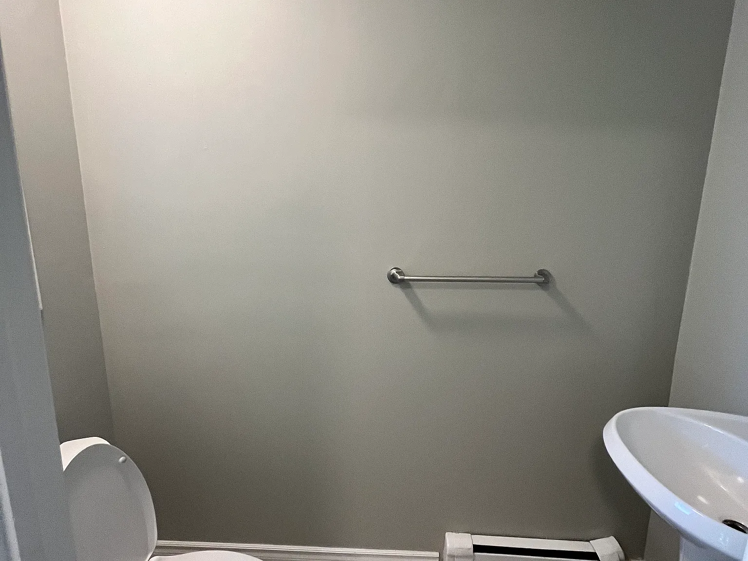 3 bed, 1.5 bath, $1,980 — Photo 4