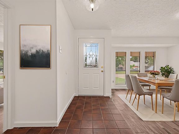 3rd image of 22514 Braken Manor Ln