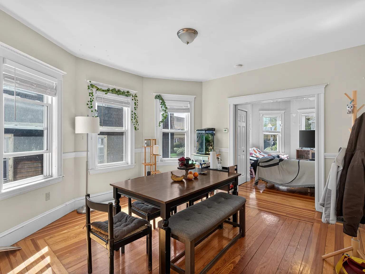 2 bed, 1000 sqft, $2,500 — Photo 2
