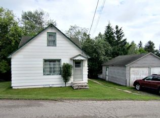 630 Lake Rd, Norway, MI 49870