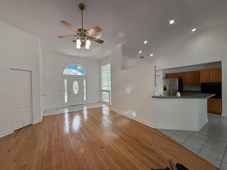Ballenger Ln — Photo 4