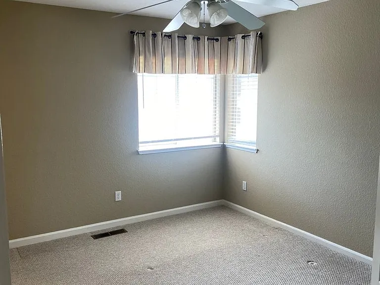264 Thorndike Way — Photo 31