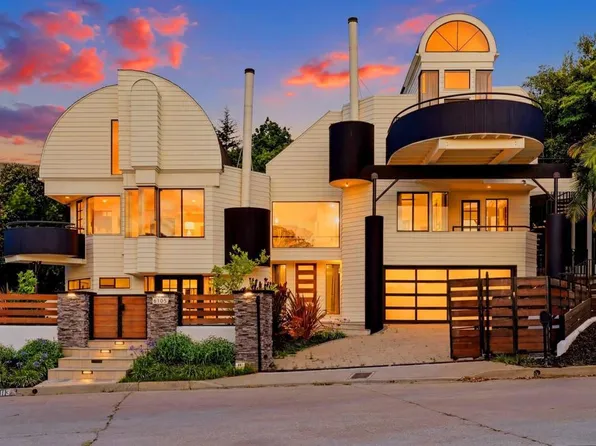 6105 Avenida Chamnez, La Jolla, CA 92037