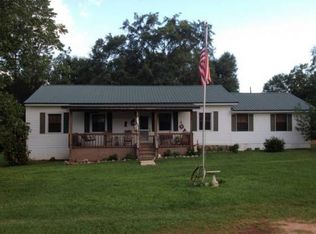 465 County Road 677, Coffee Springs, AL 36318
