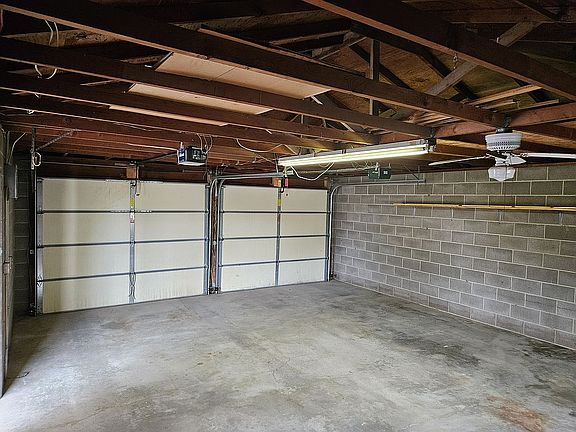 5th image of 416 S Court St