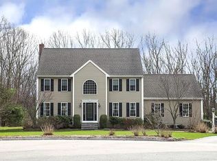 1 Twilight Dr, Foxboro, MA 02035