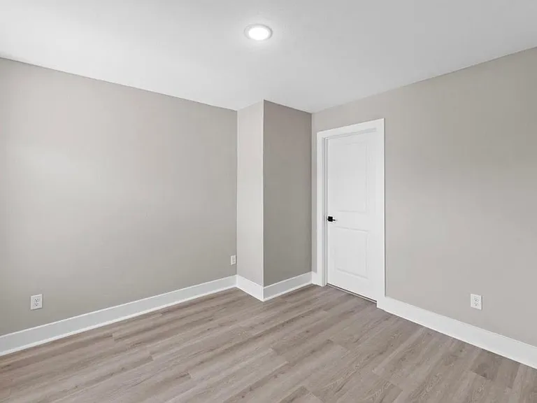 2615 Liguria Ln — Photo 21
