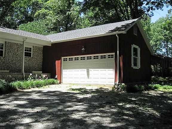 2 Car Garage