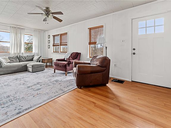 4th image of 205 Nilan Hill Rd