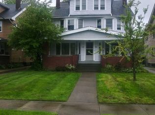 2594 Colchester Rd, Cleveland Heights, OH 44106