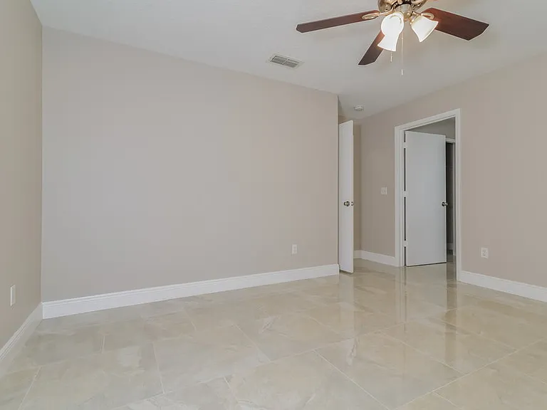 3051 Bloomsbury Dr — Photo 10