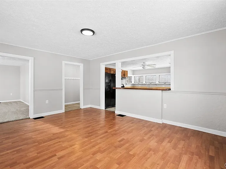 6982 Webster Rd — Photo 10
