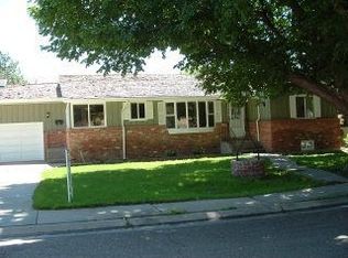 40 Robertson Rd, Pueblo, CO 81001