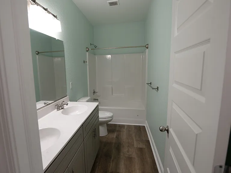 111 Sheba Ct — Photo 8