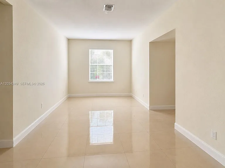 4463 Rainbow Ave — Photo 6