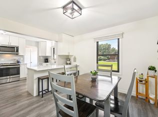 1460 Halgren Rd, Maple Plain, MN 55359