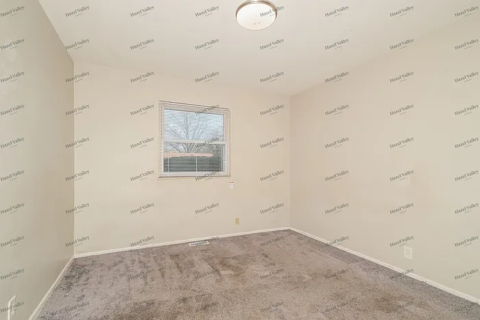 310 Patterson Ln — Photo 9