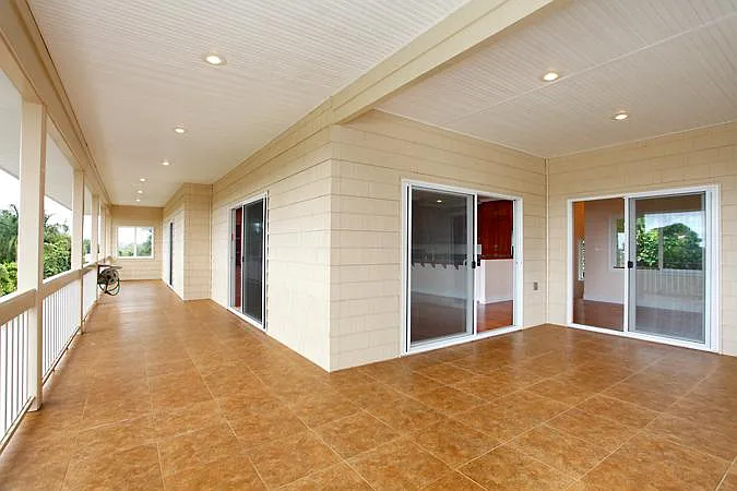 600 Sq. Ft. Lanai, stays dry even in most storms - 20 Hale Lio Pl