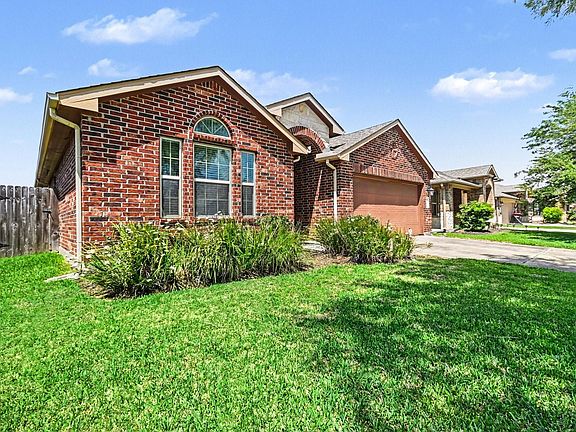 4th image of 2930 Canadian Goose Ln