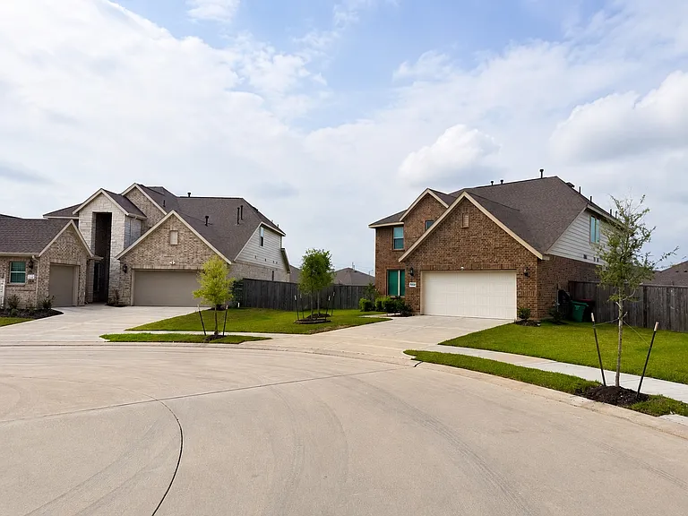 2302 Grande Laurel Ct — Photo 25