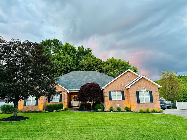 29 Radwin Dr, Winfield, WV 25213
