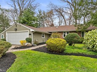 2 Wayland Rd, Cherry Hill, NJ 08034