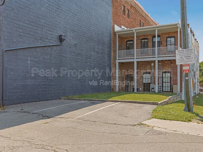 1213 Hull St — Photo 18