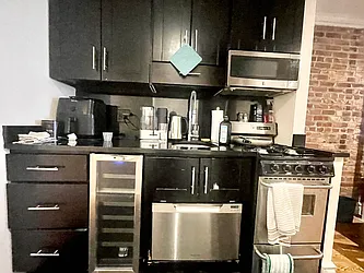 Rented by Century 21 Premier 