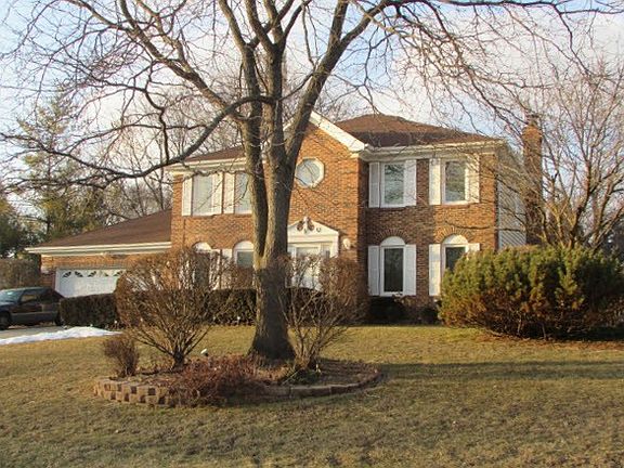3rd image of 698 Glendale Dr