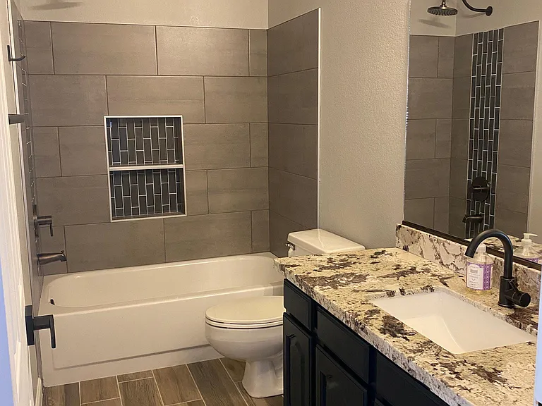 10938 W Bermuda Dr — Photo 18
