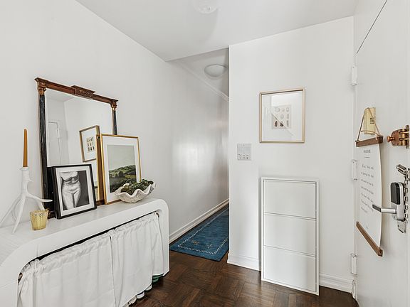 4th image of 335 E 54th St #Penthouse 2