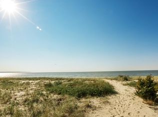 109 Cold Spring Point Rd, Southampton, NY 11968