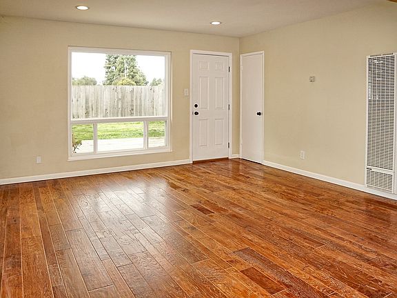 4th image of 6287 Cotton Ave