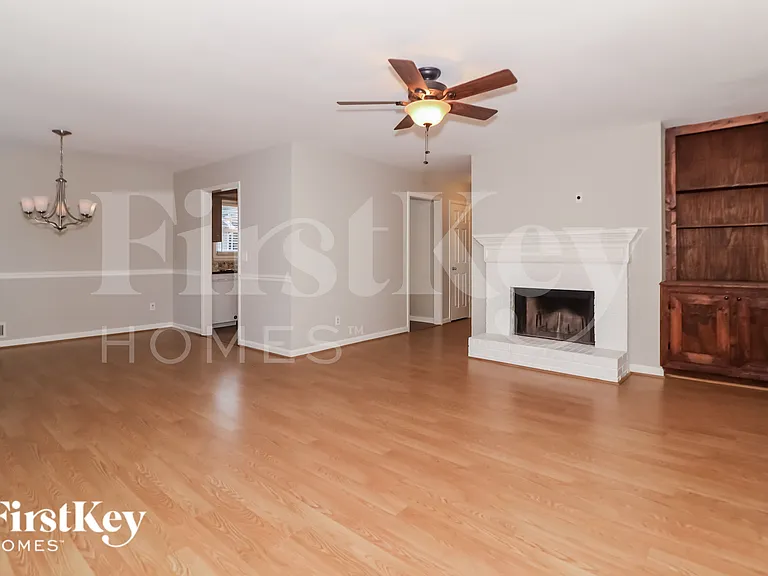 4480 Meadow Trl — Photo 3