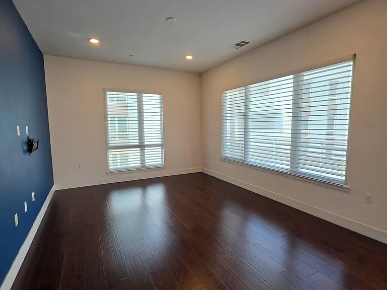380 Riesling Ave #33 — Photo 2