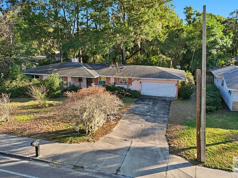 1643 NW 16th Ave — Photo 1