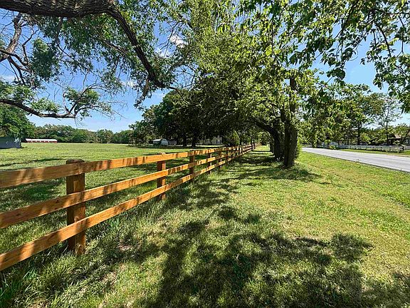 3rd image of 9720 S Ridge Rd #0