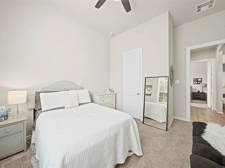 2007 Edgemont Pl — Photo 22