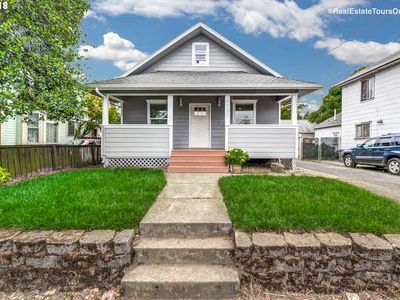6131 SE 92nd Ave, Portland, OR, 97266
