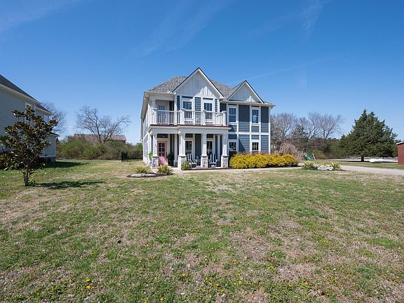 3rd image of 2963 Emery Rd