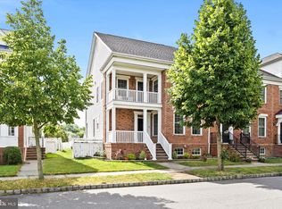 12 McCabe St, Robbinsville, NJ 08691