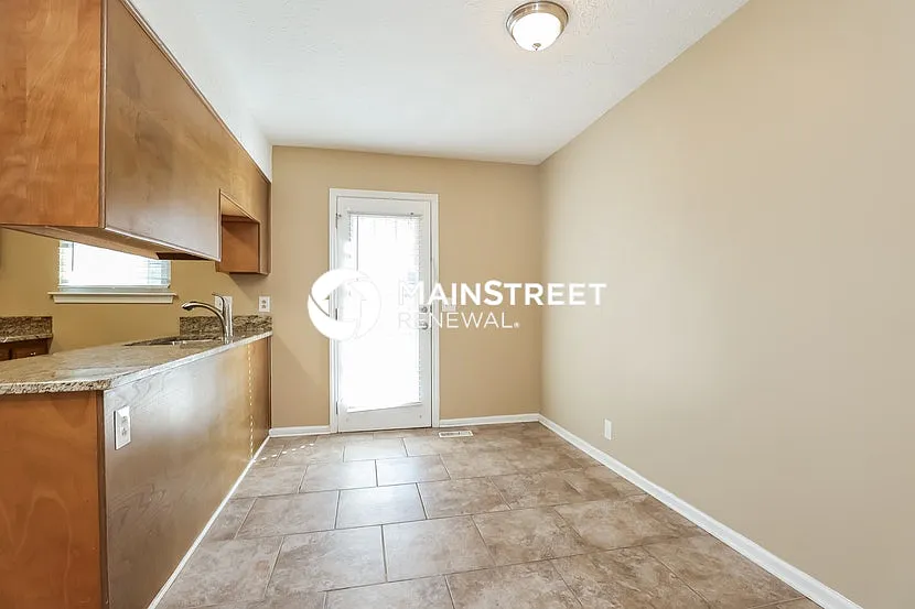 5313 Ashlawn Dr — Photo 3